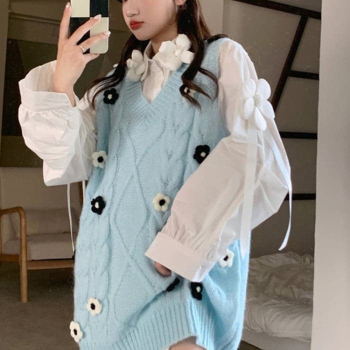 トップス 2点セット ブラウス ベスト l レディース 重ね着 ルーズ Vネック ビッグサイズ 長袖 おしゃれ 花柄 レトロ セットアップ 水色 白 ライトブルー オフホワイト 立体 フラワー