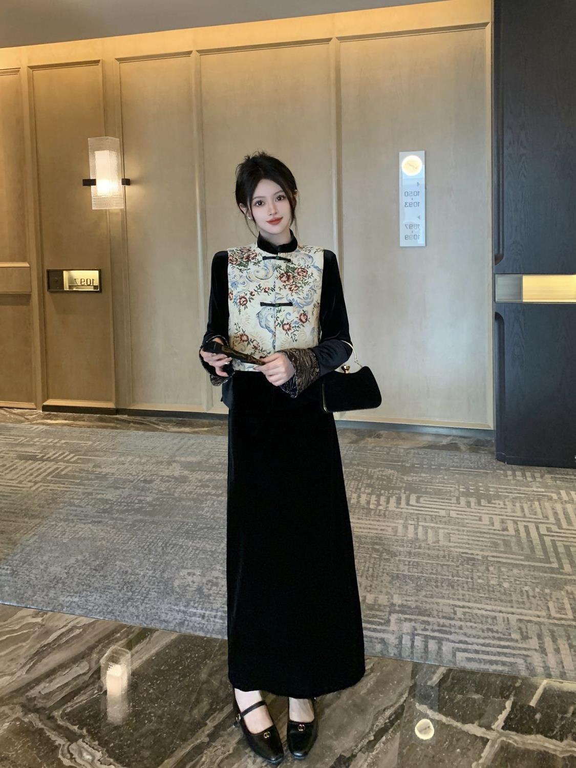 ハイエンドのカスタマイズ-女性のためのスーツ 2025 春と秋の新しいスタイルの新しい中国風のバックルベストジャケット + ドレス 2 点セット