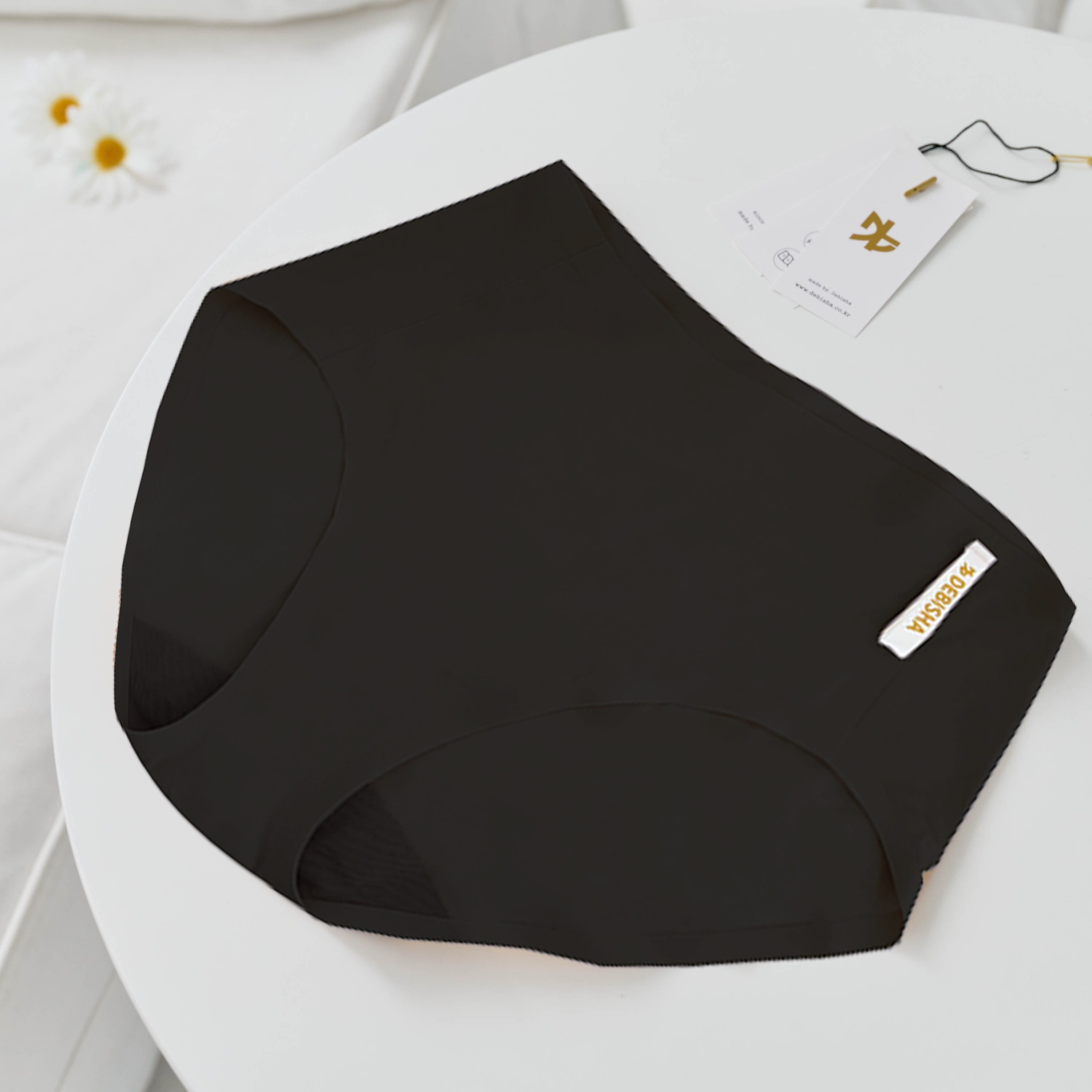 FEMCARE 大切なデリケートゾーン管理製品 [DAISY]