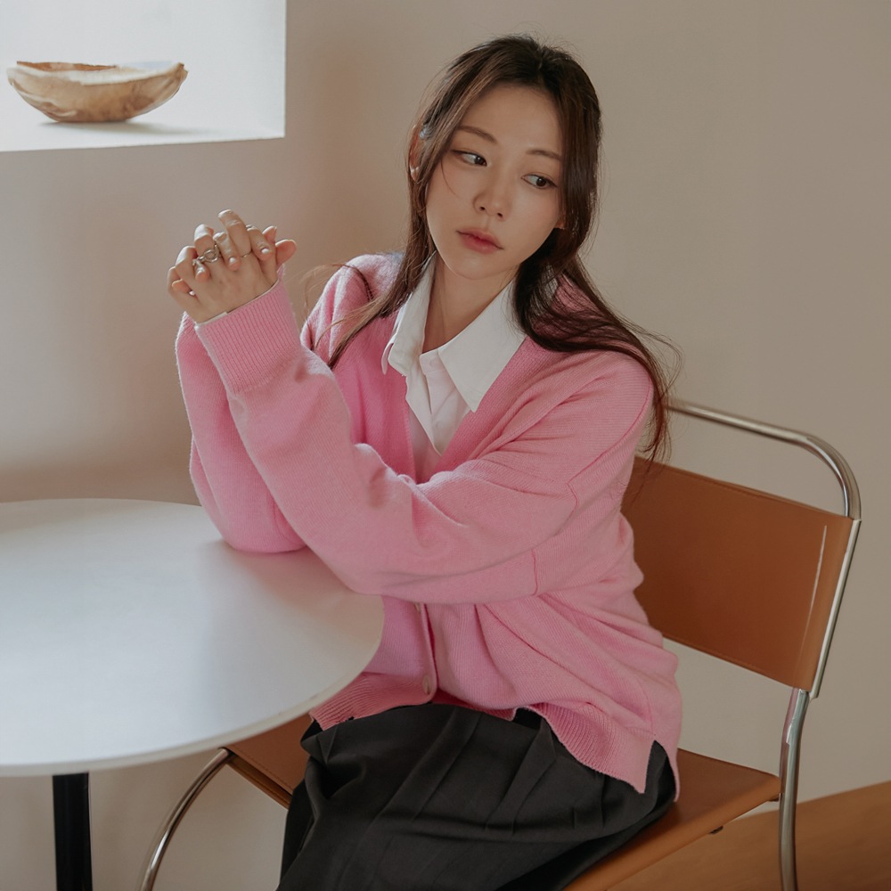 リアド・バクシーVネックスリットニットカーディガン