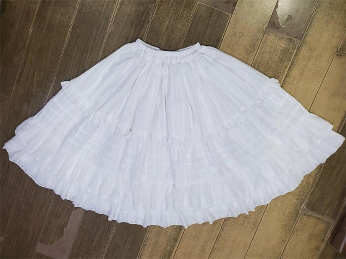 【急速出荷】スカート ロリータ 選べる丈 60-80 ペチコート コットン 膝丈 ロング フレアスカート ホワイト ブラック フリル コーデ 春夏秋 裏地付き ロココ クラシカル 黒 白 ゴージャス