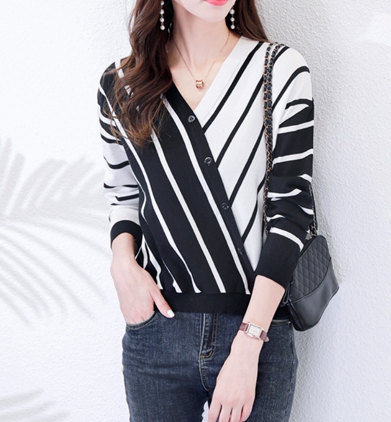 デート モテアイテム ニットソー 長袖 Vネック 切り替えデザイン ウール 可愛い きれいめ 上品 おしゃれ かっこいい 可愛い ラブリー キュート ガーリー クール モード系 セクシー