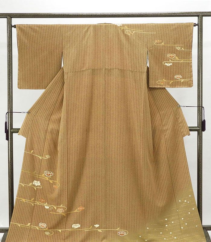 訪問着 未着用 正絹 縦縞椿模様 身丈167cm 裄丈64.5cm 訪問着 未使用 新古品 着物 結婚式 入学式 卒業式 b4006