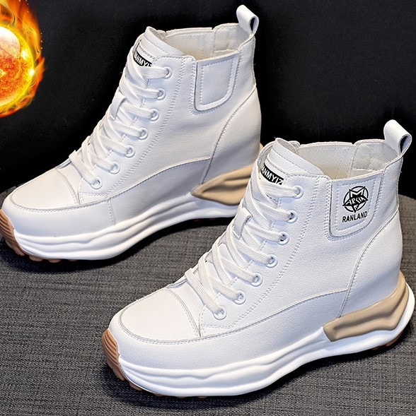 婦人靴本革秋冬新作マドレーヌシングルシューズ百合ハイヒール厚底内高カジュアルハイカット靴綿入り保温ショートブーツスノーブーツ