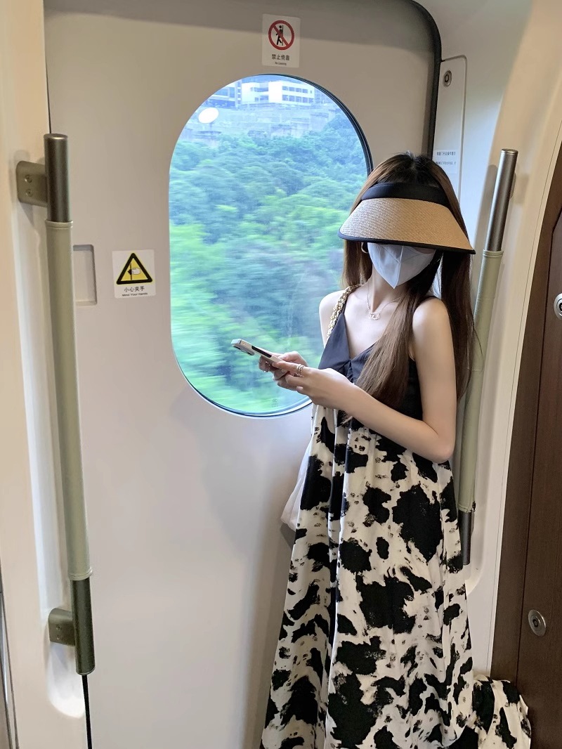 韓国 レオパード スリング ドレス 個性的 ワンピース ロング ロング丈 袖なし 襟なし かわいい 大人可愛い きれいめ シンプル カジュアル 大人 上品 おしゃれ お洒落 かっこいい レトロ