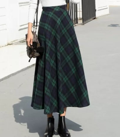 スカート ロングスカート フレアスカート 膝下 ミモレ ミモレ丈 ロング ロング丈 フレア かわいい 大人可愛い カジュアル 大人 おしゃれ お洒落 大人女子 モダン チェック柄 格子柄 秋 冬