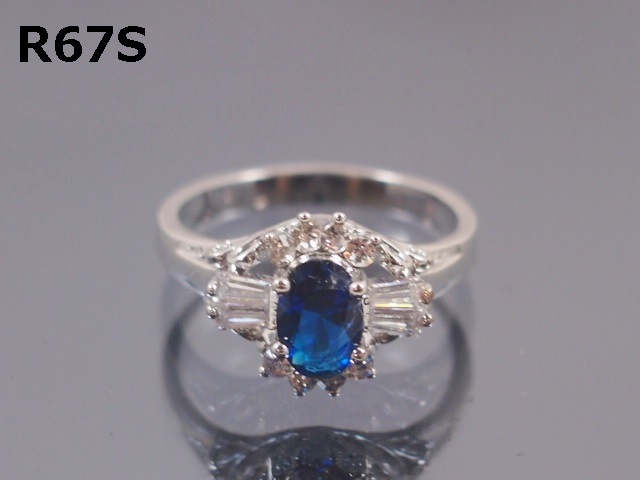 ケース付オーバルカットＣＺサファイアパヴェリング１１号