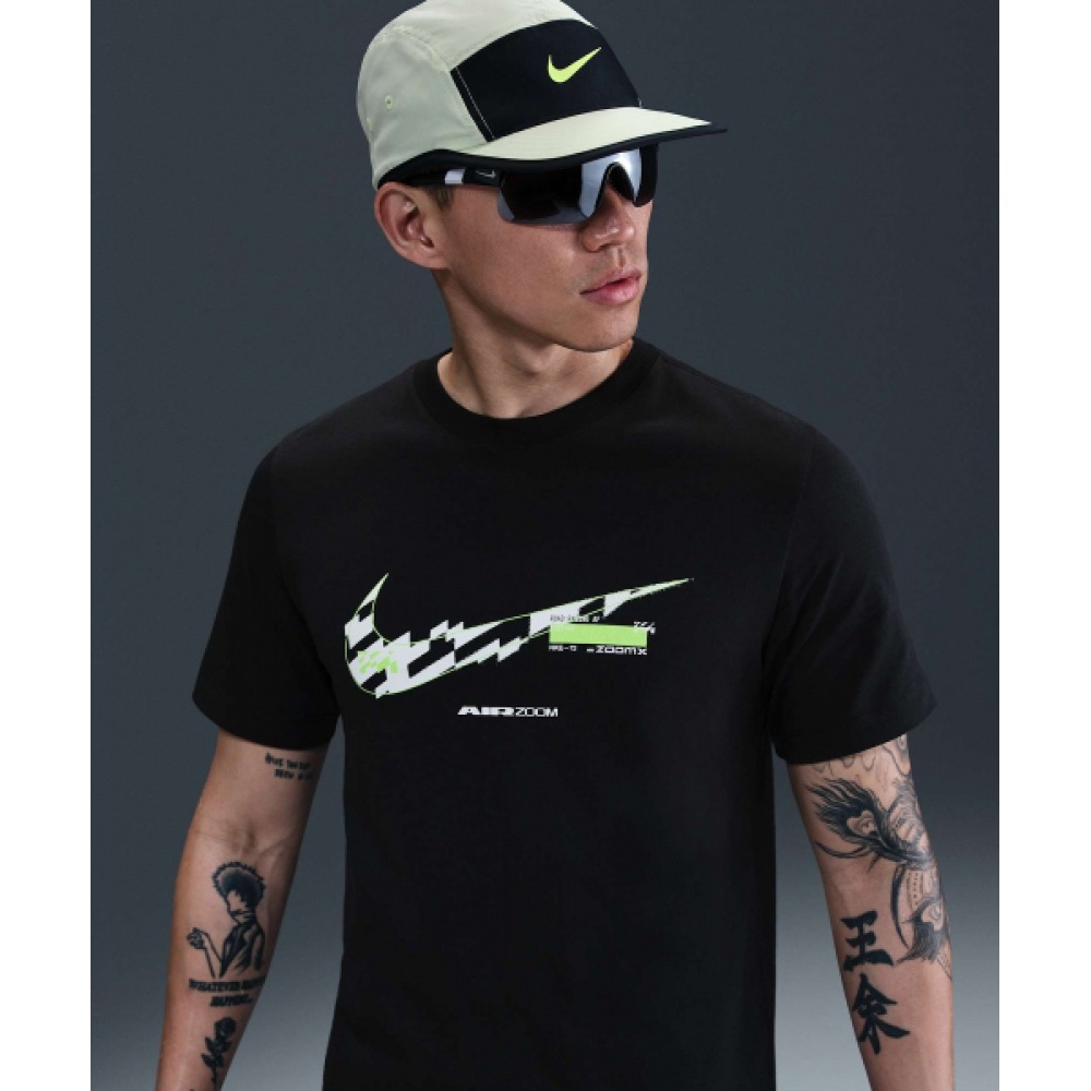 NIKE ランニングTシャツ M - ブラック HJ3685-010