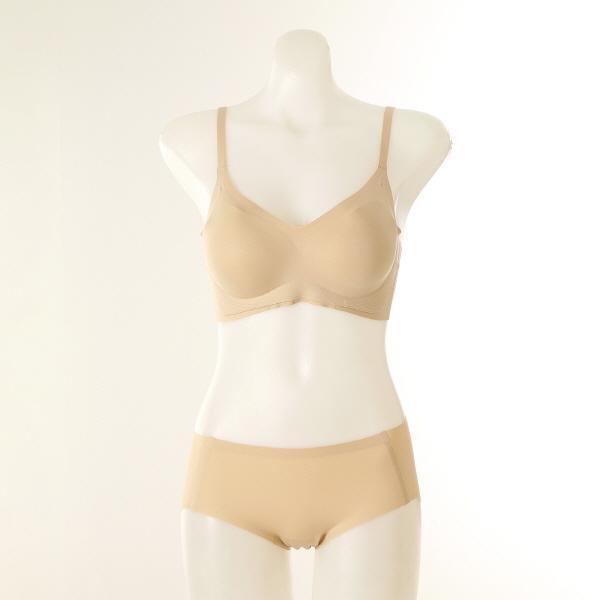 VBRS930VPTS930_ボリュームアップシームレスノーワイヤーブラパンティーセット