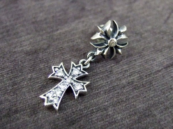 キャプション CAPTION アイアンクロス ピアス シルバー E0002 CZ