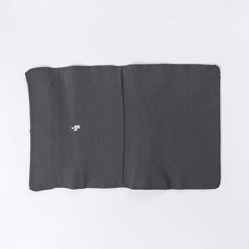 アンドゴー　square W for laptop 長方形・厚地タイプ：ノートPC用 -go スペースグレー　G04SWLSG