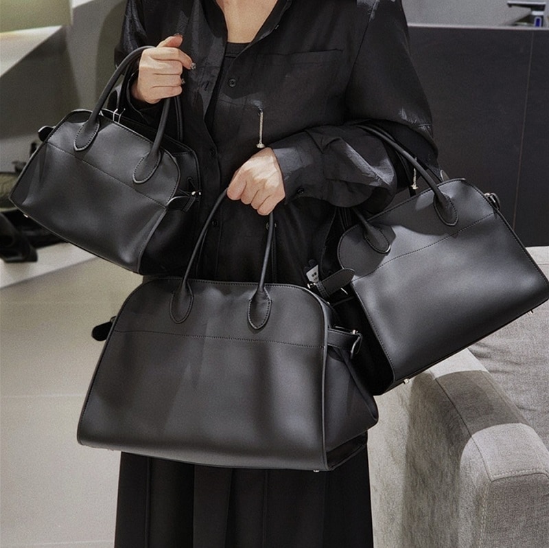 【急速出荷!】レデイースバッグカバントートバッグ2023新作本革レザー大容量A4通勤ビジネス3サイズ４カラー