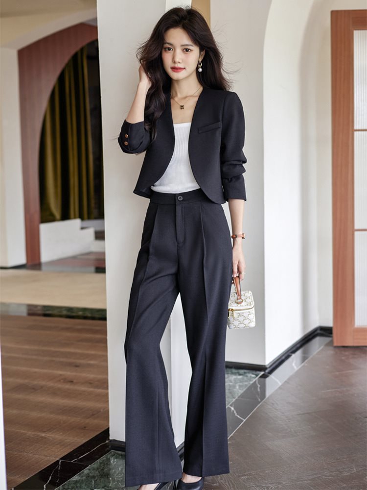 小香風ショート丈ミニスーツ+パンツスーツ女性2024新デザイン感気質スリムカジュアル優しさ 4,546円