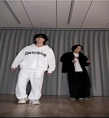 DAUSPICE/Stray Kids ハン 着用/Logo Sweat Pants/ユニセックス STRAY KIDS] HOODIE AND SWEATPANTS - Kpop FTW