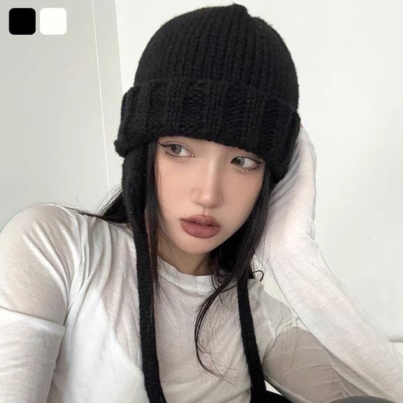 ニット帽 レディース 耳当て 帽子 ニットフライトキャップ 暖かい イヤー カバー フラップ 防寒 寒さ対策 折り返し ローゲージ 黒 白 秋冬