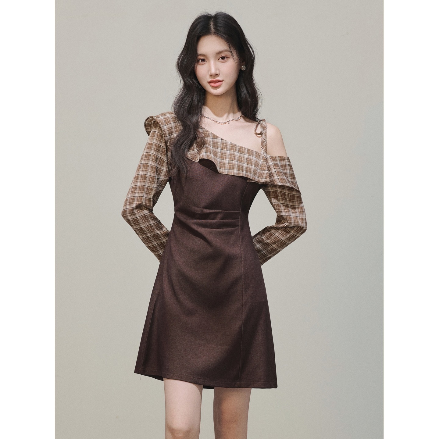 【急速出荷】送.料.無.料.秋 フリル斜め肩 出し格子パッチワーク 長袖 ワンピース 5,467円