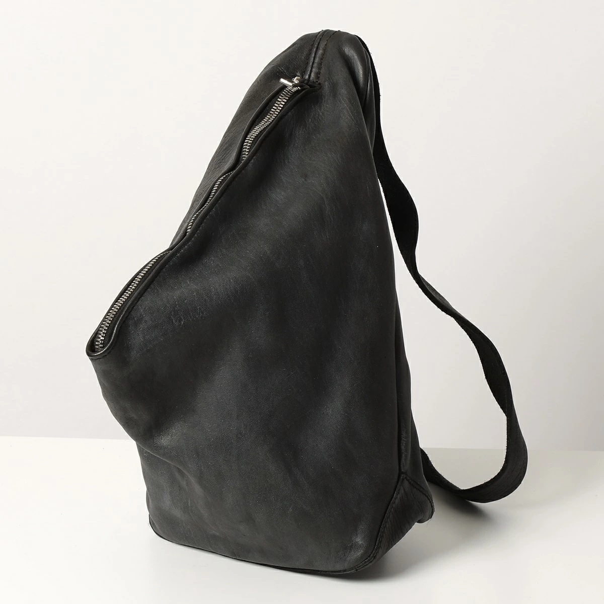 GUIDI グイディ BV08 soft horse full grain MEDIUM BACKPACK ホースレザー ワンショルダー バックパック リュック ショルダーバッグ 鞄 BLKT メンズ