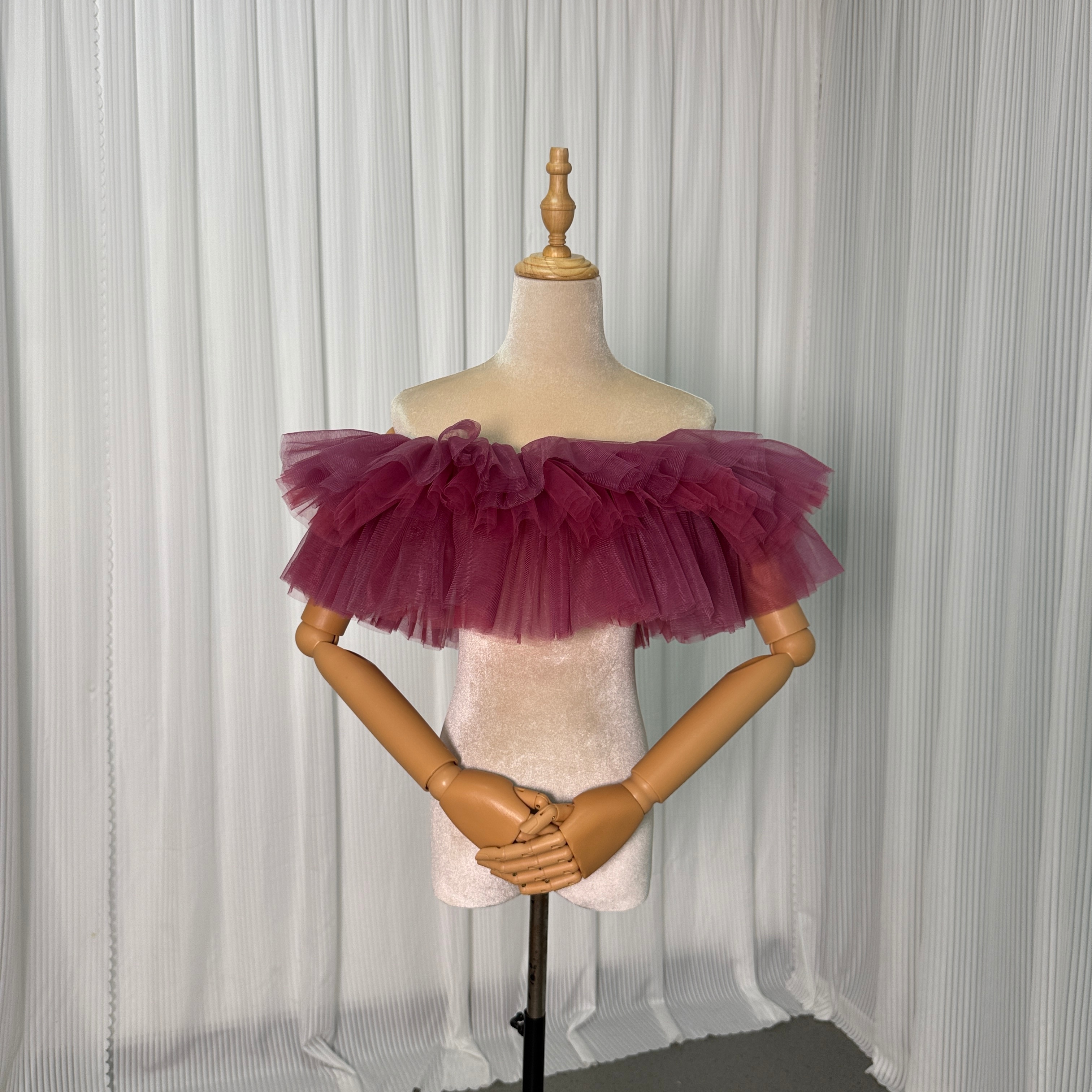 人気上昇！パープル 取り外し可能なオフショルダー ソフトチュール 花嫁 前撮り