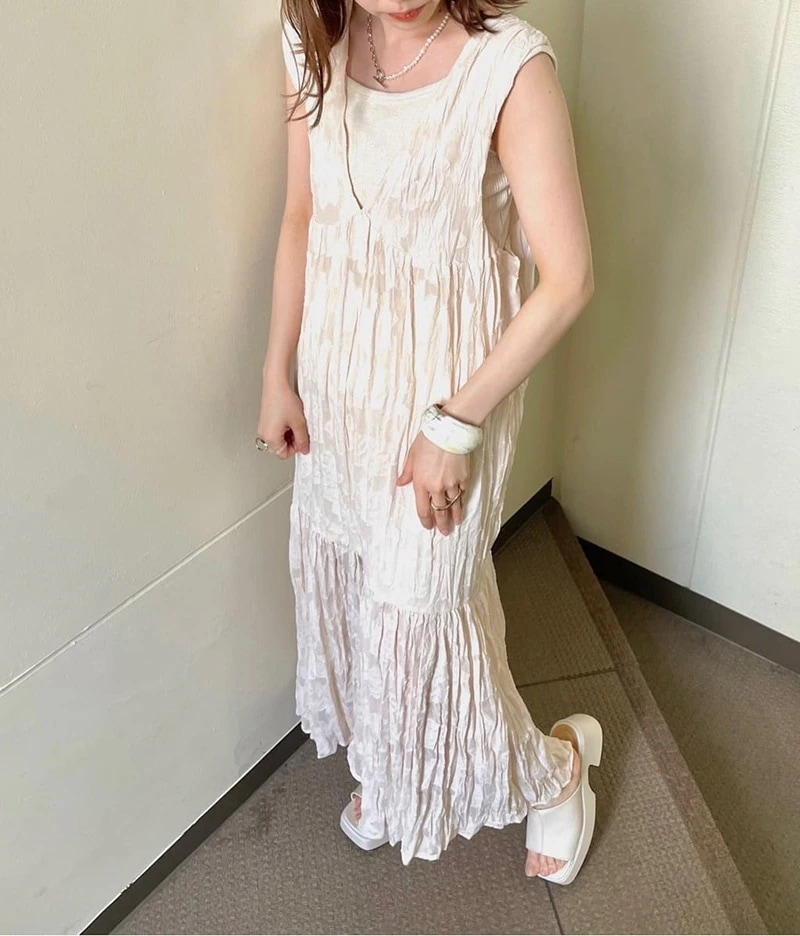 キャミワンピース女性夏テンダードレスロングスカートプリーツスカートストラップスリム気質おしゃれ 2025春ワンピース