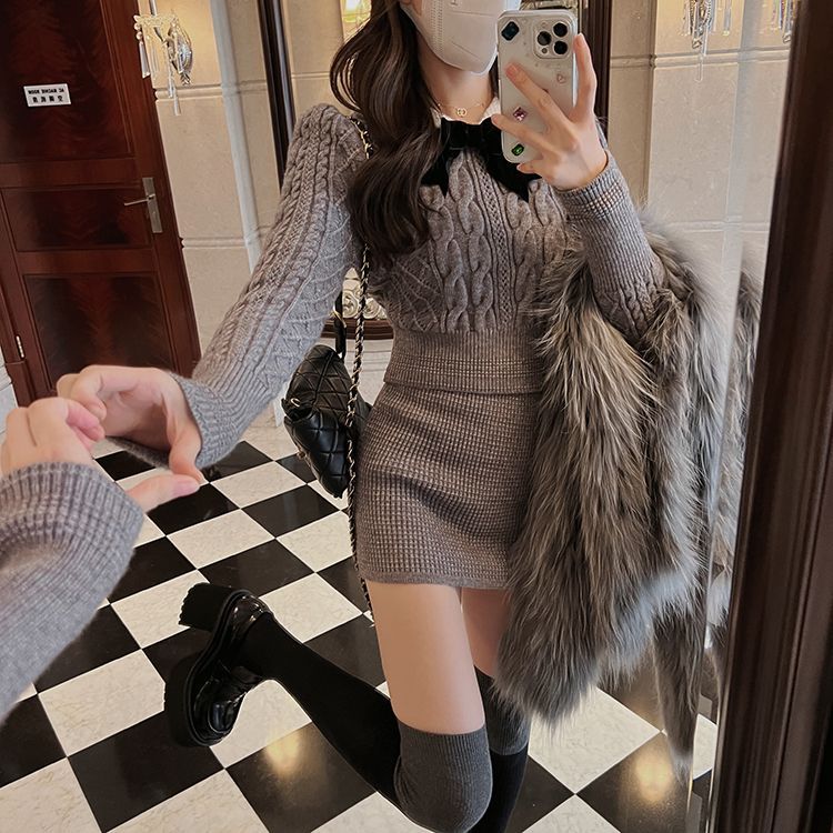 小さな香りスタイルの女性の気質スーツスカート女性の秋と冬の純粋な欲望ホットガールニットセーターバッグヒップスカートツーピーススーツ小さい