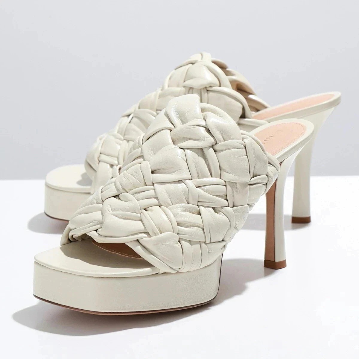 BOTTEGA VENETA ボッテガヴェネタ サンダル 630175 VBT10 レディース イントレチャート レザー シューズ 靴 8279/SHINY-L 【mega】