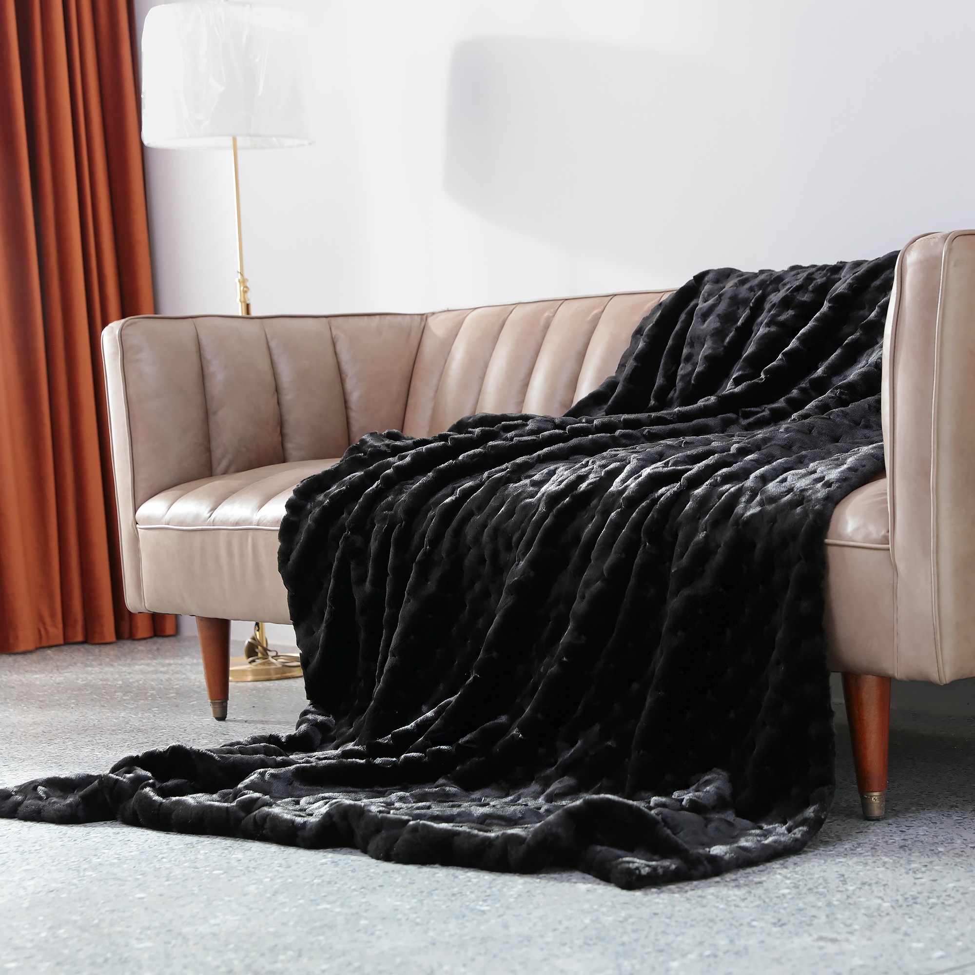 北欧シンプルins風フェイクファー快適な大きさの毛布軽くて豪華な黒の外観水平ベッドの上にソファの毛布