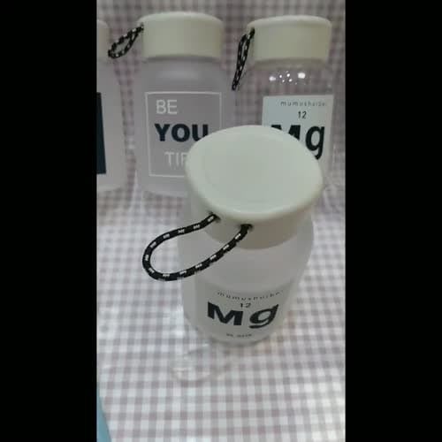 水筒/マグボトル 大容量 超軽量 水カップ女子学生韓版可愛プラスチックカップ転倒防止耐熱磨砂大容量潮流簡約アイデアカップ