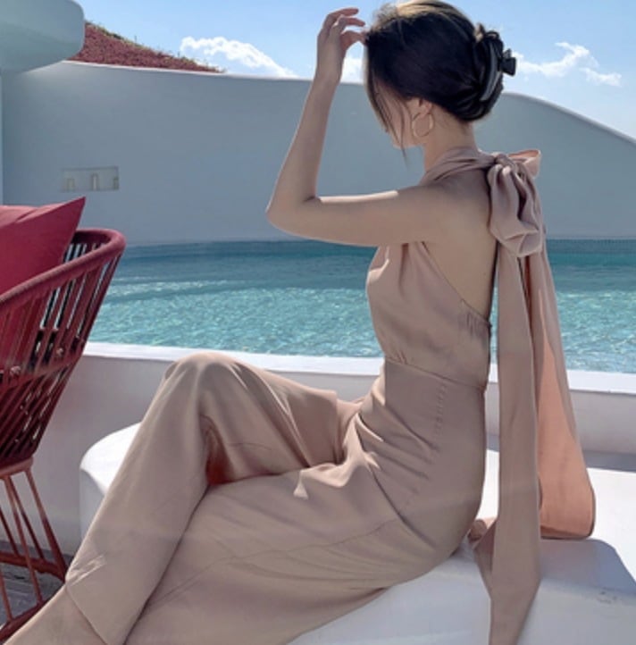 デート かわいい 大人可愛い きれいめ シンプル カジュアル 大人 上品 おしゃれ お洒落 大人女子 オールインワン バックリボン 無地 背中空き 無地 夏 リゾート 休日 レストラン エレガント