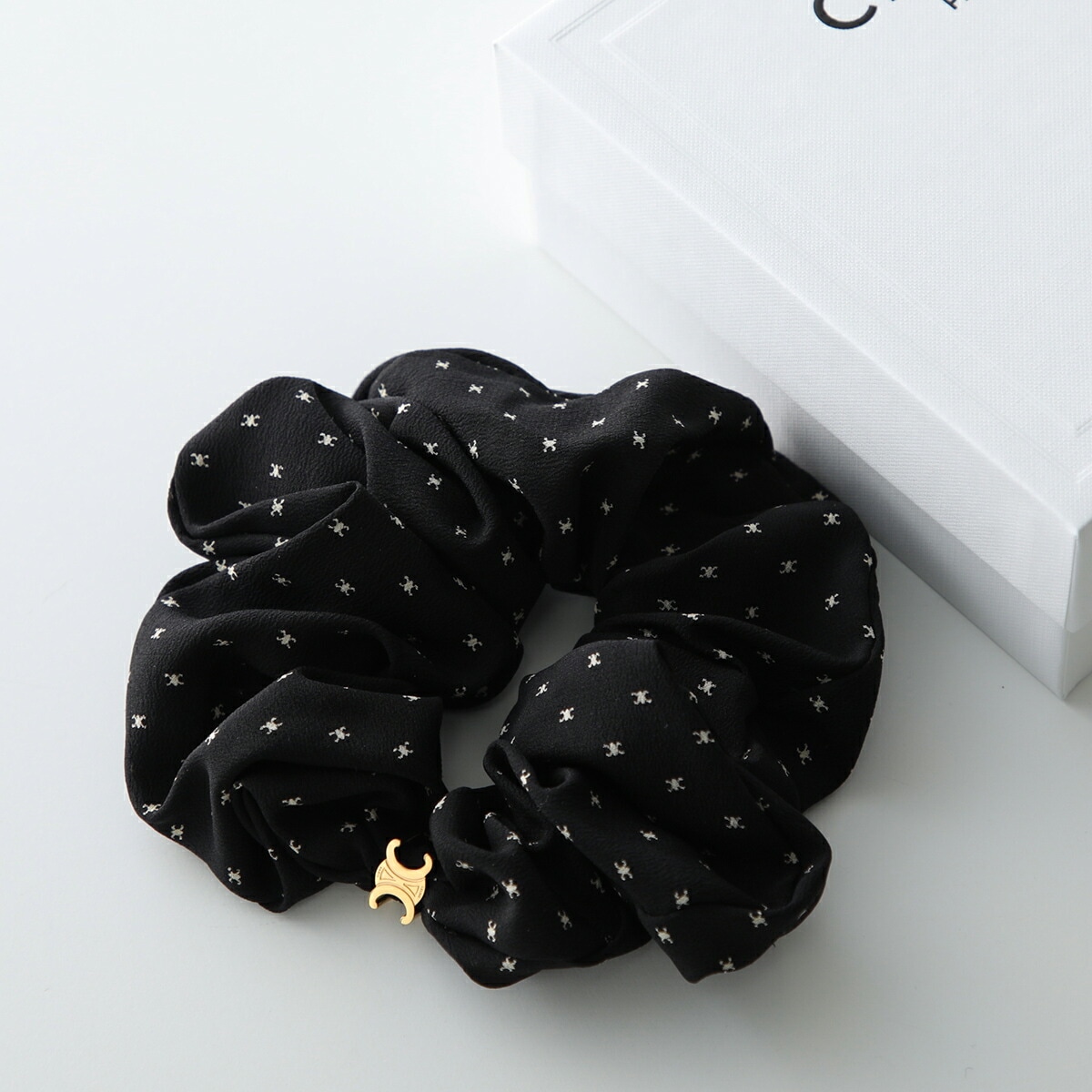 CELINE セリーヌ シュシュ B103Y2SIB.38NG レディース シルク トリオンフ ロゴ ヘアゴム ヘアアクセサリー 髪飾り BLACK-GOLD