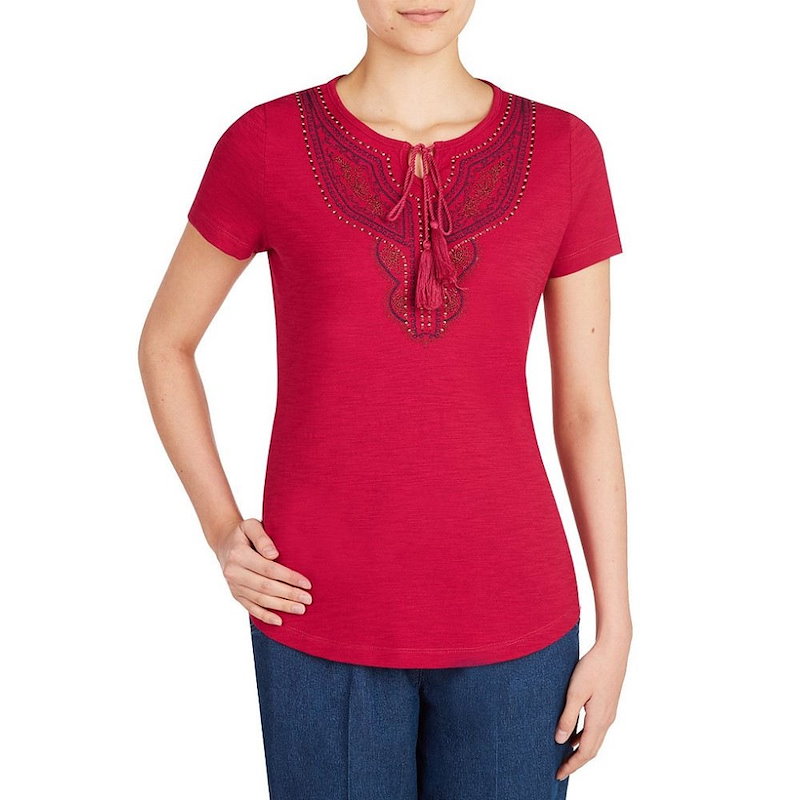アリソン デイリー レディース トップス【Allison Daley Embroidered Notch Neck Short Sleeve Knit Top】Berry アリソン デイリー レディース トップス【Allison Daley Embroidered Notch Neck Short Sleeve Knit Top】Berry
