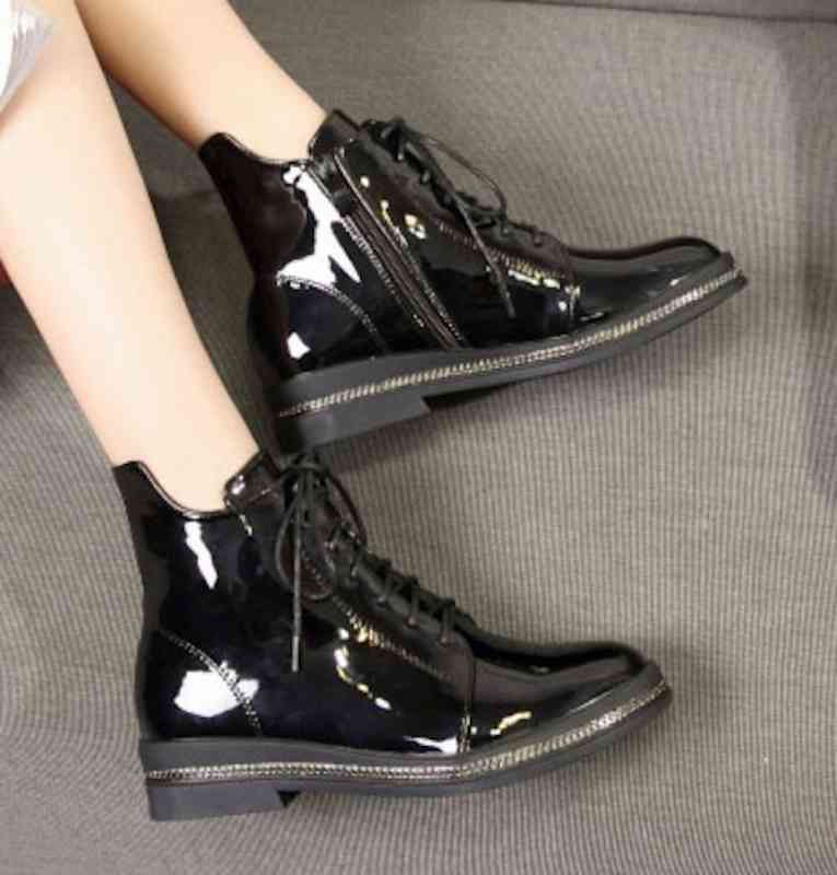 ブーツ レディース ヒール 雨 撥水 シューズ ショート スニーカー レースアップ 滑らない 軽量 春 秋 防寒 ミドル きれいめ ウォーキング おしゃれ フロント 防水 兼用 ロング 冬 歩きやすい