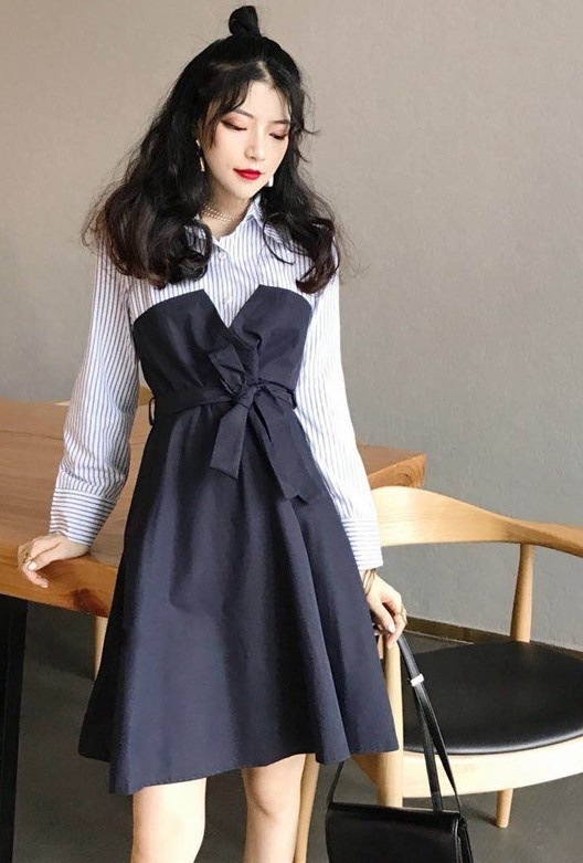 22春夏新作 ドッキングワンピース シンプル カジュアル 1 Ut 2colors オルチャン 韓国ファッション 冬 秋 秋冬 ミディ丈 ひざ丈 レイヤード 重ね着 ワンピース ストライプ フロントリボン 長袖ミニ 膝丈ワンピ カラー キャメル Aegis Qa