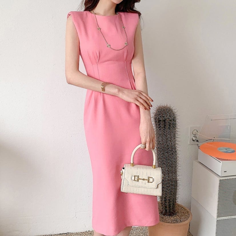 ワンピース 上着 人気 おすすめ おしゃれ お洒落 激安 安い プチプラ 肩出し ノースリーブ ラウンドネック 丸首 タイト 膝丈 スリット 無地 ポリエステル 可愛い かわいい 韓国 lo