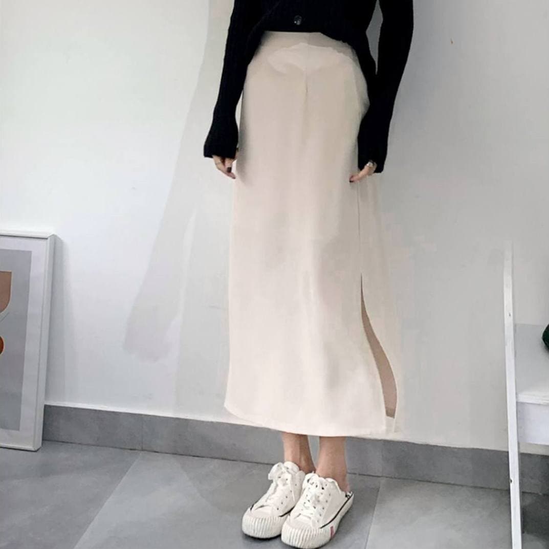 スカート ボトムス ロングスカート フレアスカート ミモレ ミモレ丈 ロング ロング丈 セミフレア ストレート Aライン スリット サイドスリット ポリエステル かわいい 大人可愛い きれいめ