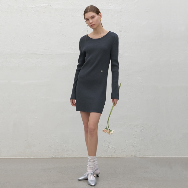 (OP-6130)BACK STRAP POINT KNIT DRESS