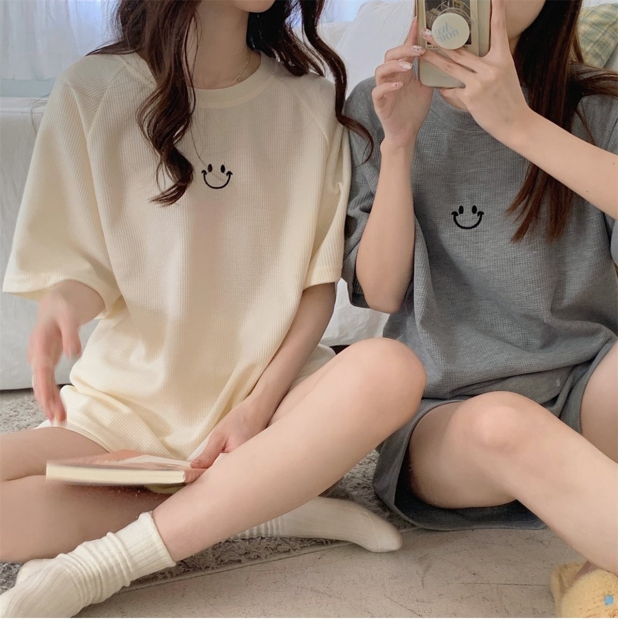 【1点購入 で10点 プレゼント】パジャマガールズパジャマラウンドネックかわいいスマイリーフェイスプリントルーズ韓国の半袖衣類セットトレンディ