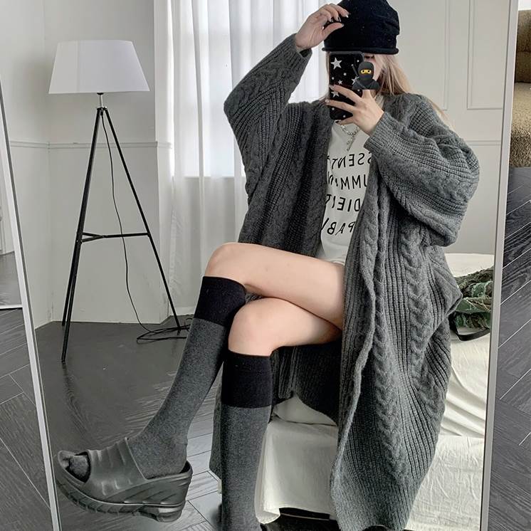 ケーブル編み ニット ロング コーディガン アウター カーディガン 膝下 ロング丈 袖あり 長袖 ボリューム袖 ドロップショルダー 萌袖 Vネック ストレート ワイド Iライン リブ 前開き ケーブル