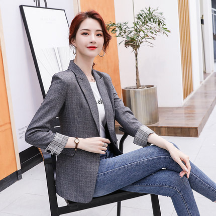 アウター デート ジャケット 上着 袖あり 長袖 かわいい 大人可愛い きれいめ シンプル カジュアル 大人 上品 おしゃれ お洒落 主役級 存在感 春 秋 10代 20代 30代 レディース 女性用