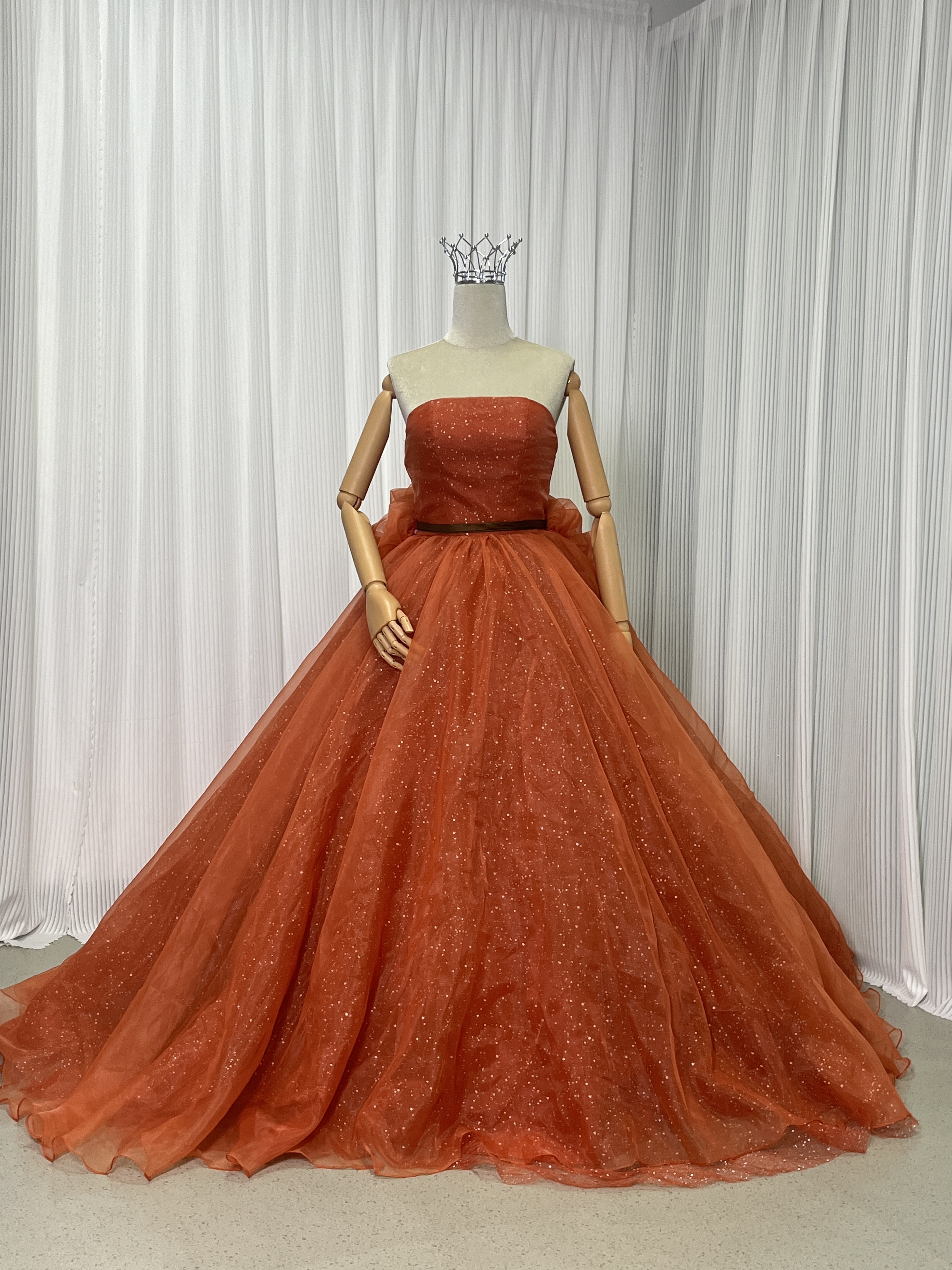 カラードレス オレンジ キラキラチュール ベアトップ ベルト 編み上げ 豪華なバックリボン 披露宴 演奏会