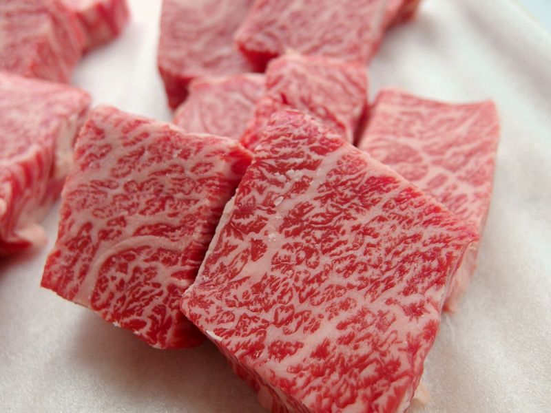 サイコロステーキ 500g 牛肉 木箱詰め 牛肉
