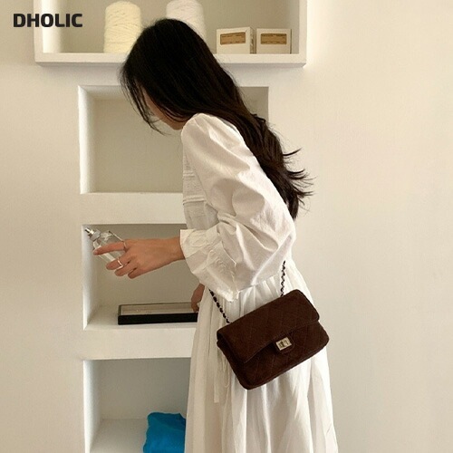 [メガ割りSALE]エコスエードキルト風チェーンショルダーバッグ