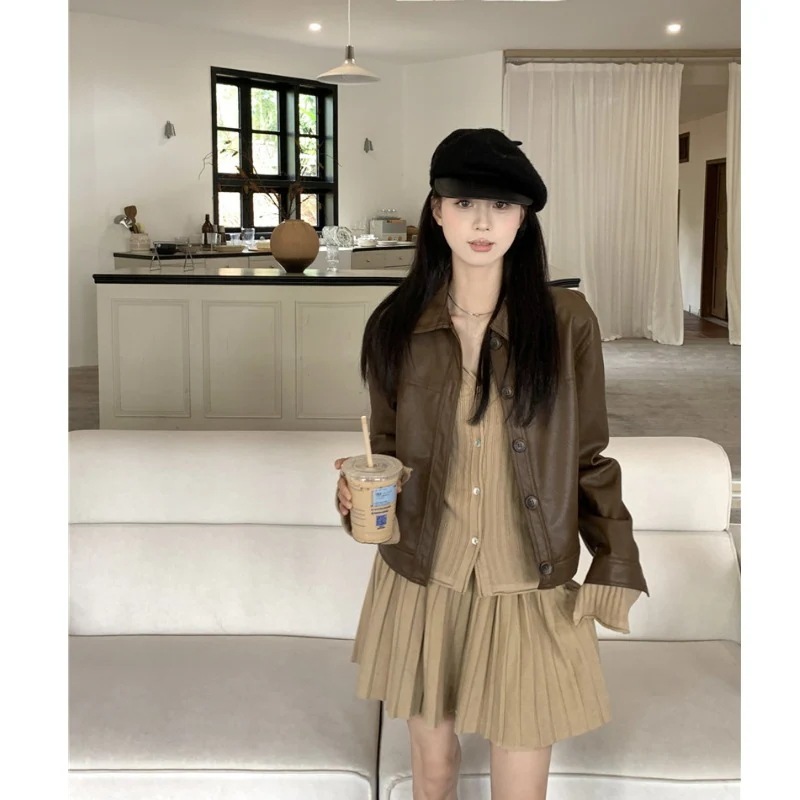 大人っぽくおしゃれなレディースvネックセーターハイウエストスカート秋物スーツ長袖レザージャケットの3点セット