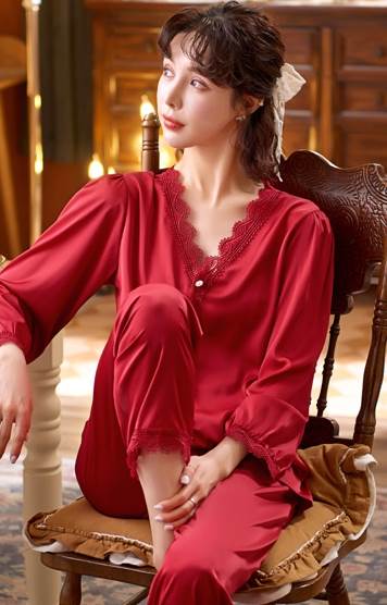 パジャマ レディース 長袖 長ズボン 2点セット Vネック レース 前開き かわいい きれいめ 上品 こなれ感 エレガント ガーリー 清楚 無地 春 秋 お泊まり 旅行 デート 楽ちん 普段使い 大人