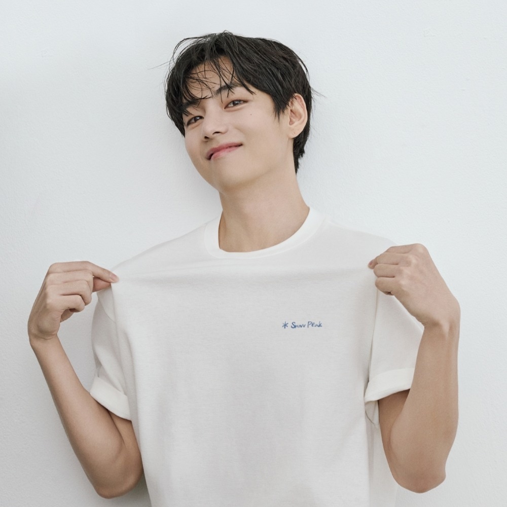 【BTS テテ V 着用】 ソロナ クレヨン 半袖Tシャツ ユニセックス 26SS S26MUF-TS08 OW OFF WHITE
