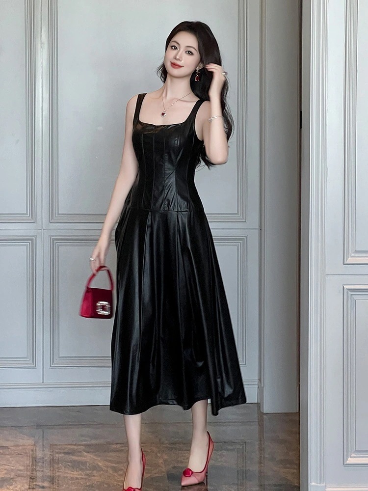 レザーワンピース ウェディング メガ割 同窓会 大人 2025秋冬新品 ノースリーブ 披露宴 演奏会 パーティー 卒業式 ドレス 二次会 結婚式 キャミ キャバ