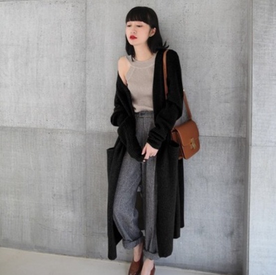 レディース ニット セーター カーディガン 膝下 ロング 長袖 萌袖 襟なし 前開き 中厚手 シンプル カジュアル 上品 こなれ感 ラフ クール モード系 抜け感 秋 冬 ママ マタニティ 20代