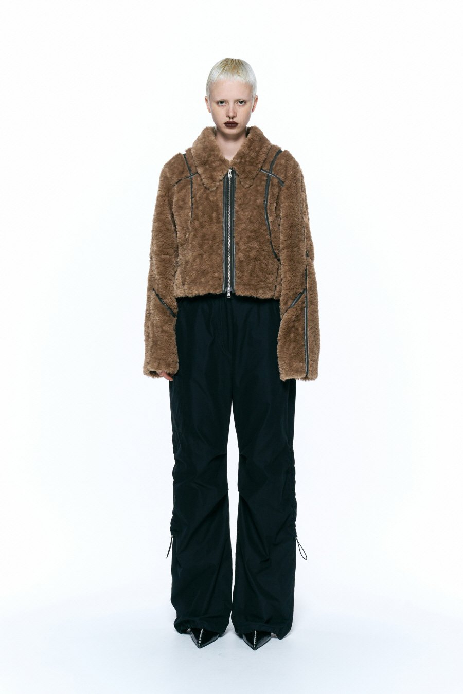 【INSILENCE】 LEATHER BINDING ECHO FUR JUMPER : 2COLOR
