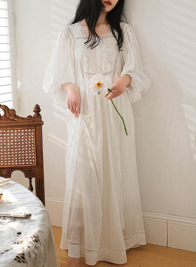 ロングネグリジェ長袖お姫系ワンピースパジャマ可愛いナイトドレスレースドレープスイート系綿生地パジャママキシ丈ルームウエアゆったり肌さわり良い部屋着寝間着薄め