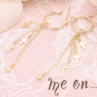 me on... K10YG キュービックジルコニア チェーン クロス ピアス 発送目安２-３週間