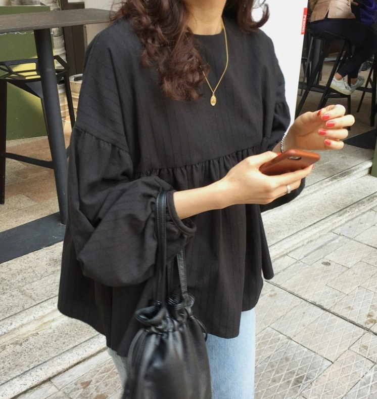 フリルブラウス ボリューム袖 トップス ブラウス レギュラー丈 長袖 萌袖 ラウンドネック セミフレア 細身 ストレート 裾ワイド シフォン 薄手 かわいい シンプル カジュアル 大人 おしゃれ